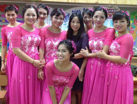 Mừng năm học mới 2014-2015, chào mừng ngày Bác Hồ gửi thư cho ngành Giáo dục và kỷ niệm 60 năm Giải phóng Thủ đô, đội văn nghệ giáo viên trường tiểu học Lý Thái Tổ đã tham gia hội diễn Văn nghệ do Phòng Giáo dục-đào tạo quận Cầu Giấy tổ chức.