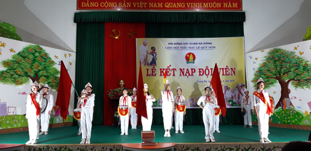 Lễ kết nạp đoàn viên mới nhân dịp kỷ niệm ngày sinh nhật Bác 19/5
