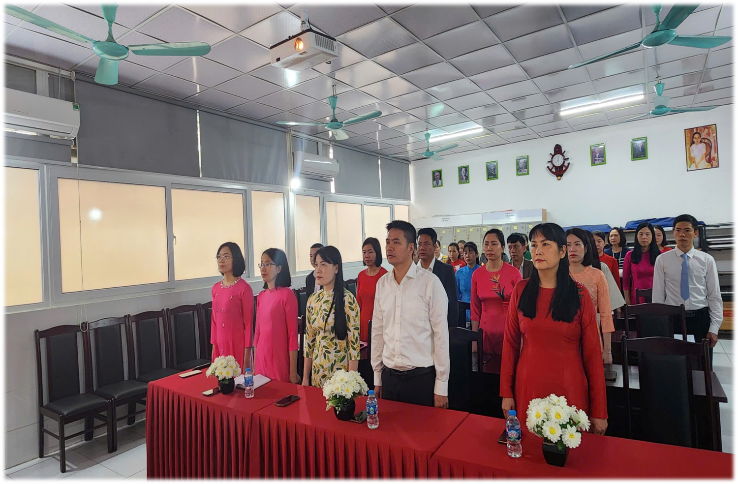 LỄ KẾT NẠP ĐẢNG VIÊN MỚI CHI BỘ 3 – ĐẢNG BỘ TRƯỜNG TIỂU HỌC LÊ QUÝ ĐÔN