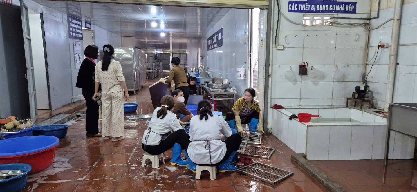 TRƯỜNG TIỂU HỌC LÊ QUÝ ĐÔN: RỘN RÀNG SẮC XUÂN, SẴN SÀNG ĐÓN CÁC CON TRỞ LẠI